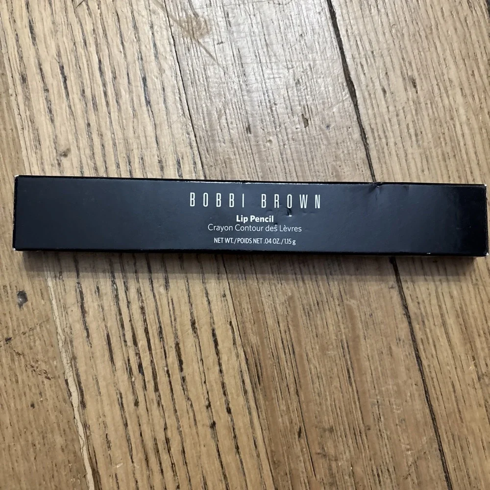 Bobbi Brown Lip Pencil  NIB 0.04oz./1.15g PALE PINK 1 Rare Hard To Find.